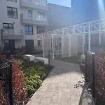 Young 127 Appartement