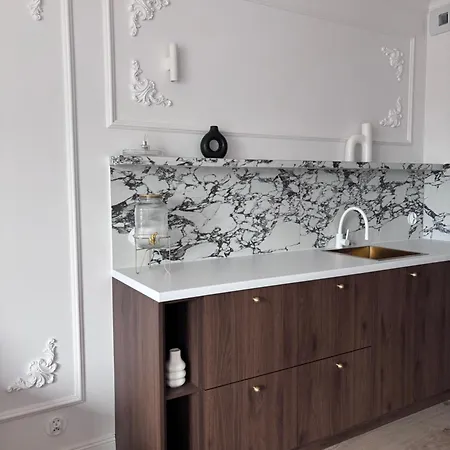 Young 127 Appartement *