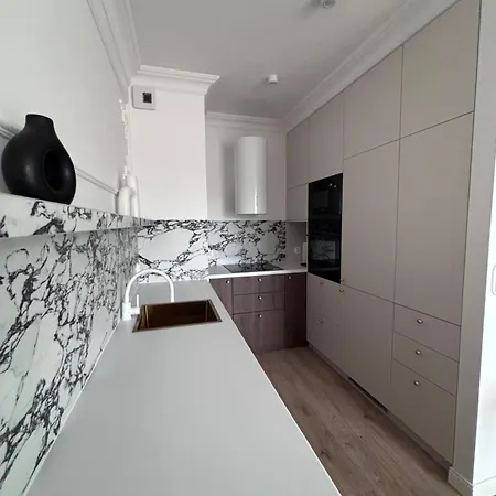 Young 127 Appartement