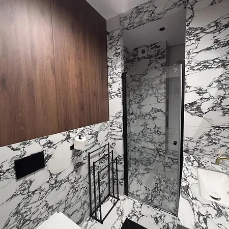 Young 127 Апартаменты